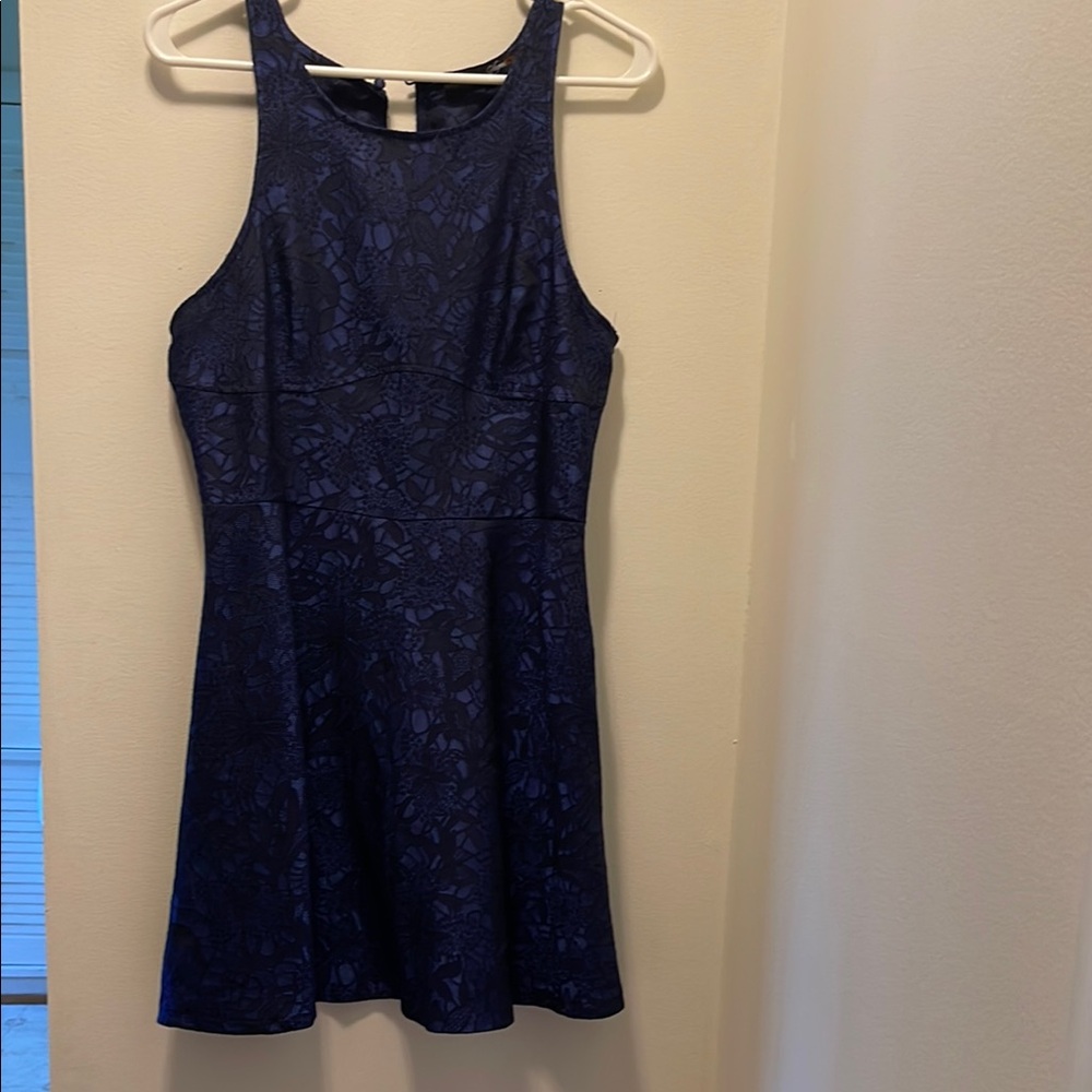 Elegant Blue Sleeveless Dress